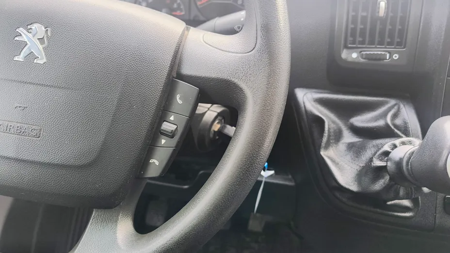 PEUGEOT Boxer Boxer 335 BlueHDi L3 Premium