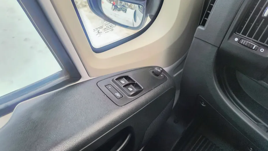 PEUGEOT Boxer Boxer 335 BlueHDi L3 Premium