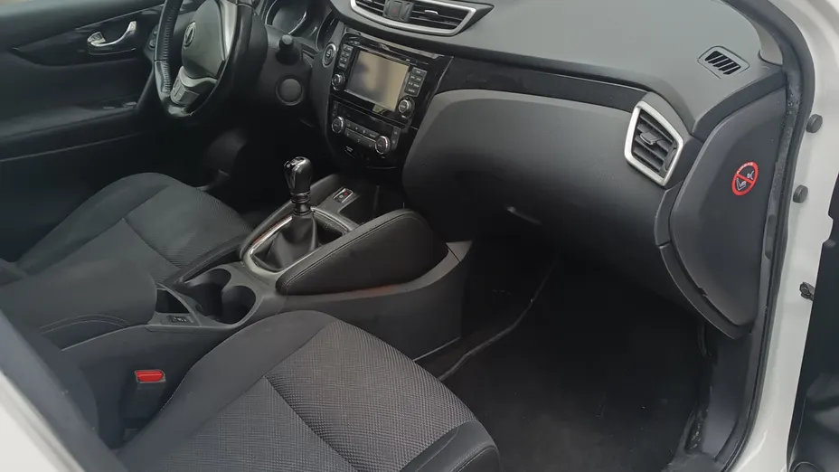 NISSAN Qashqai Qashqai 1.2 DIG-T N-Connecta EU6