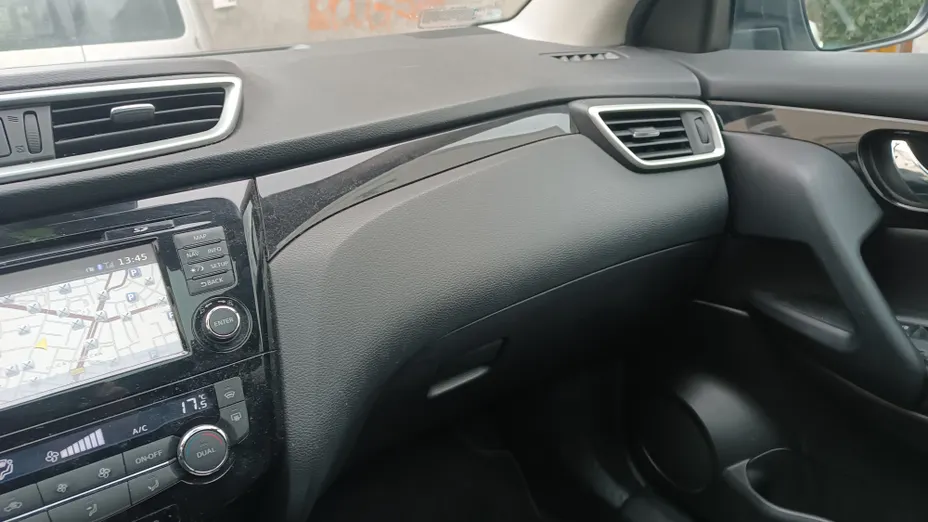 NISSAN Qashqai Qashqai 1.2 DIG-T N-Connecta EU6