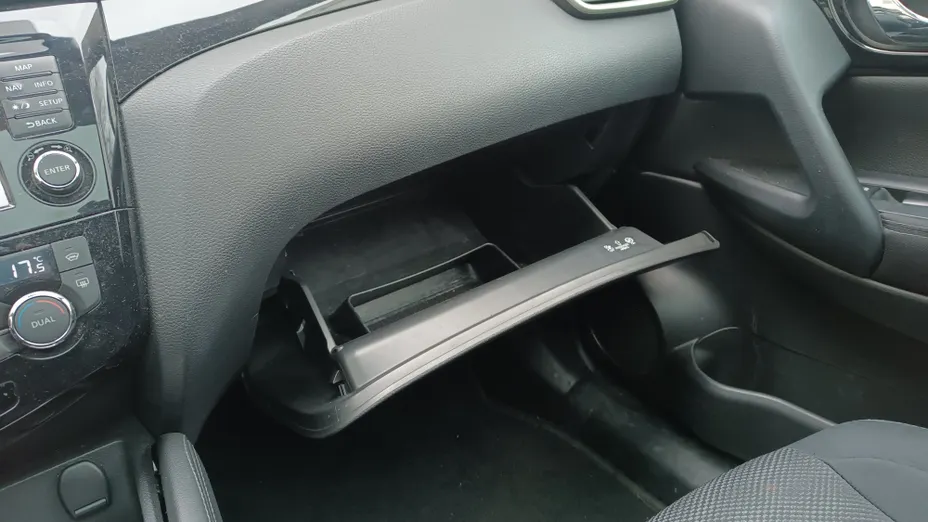 NISSAN Qashqai Qashqai 1.2 DIG-T N-Connecta EU6