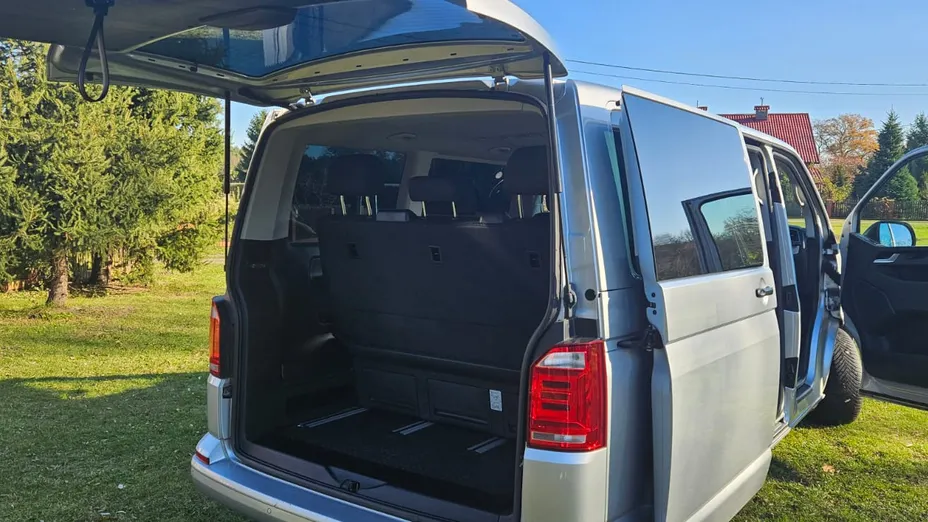 VOLKSWAGEN Multivan -