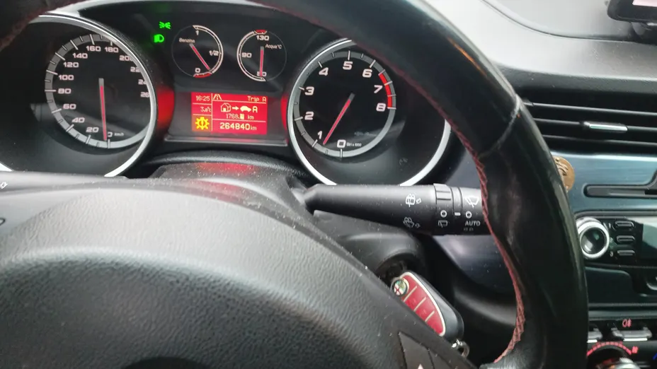 ALFA ROMEO Giulietta Giulietta 1750 TBi Quadrifoglio Verde