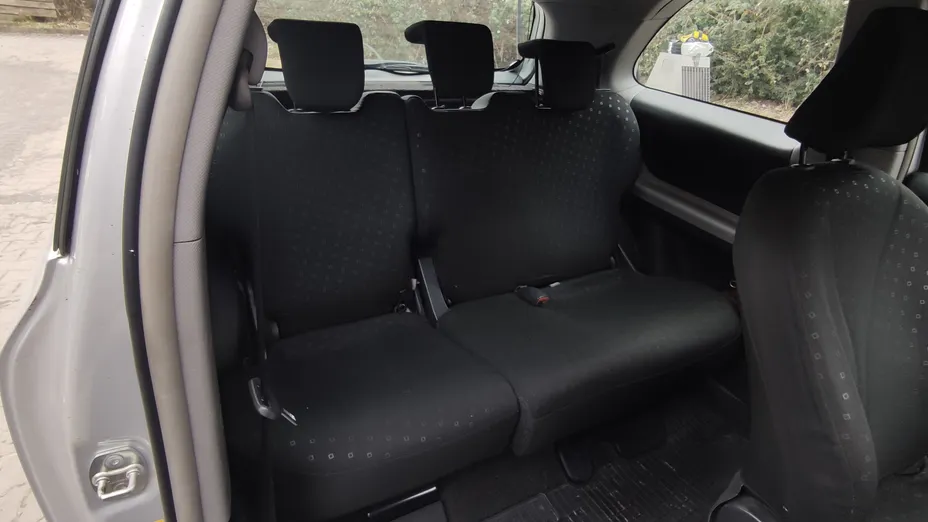 TOYOTA Yaris Yaris 1.3 Luna A/C