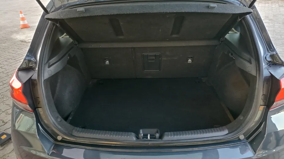 HYUNDAI i30 i30 1.0 T-GDI Smart