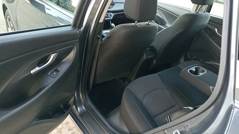 HYUNDAI i30 i30 1.0 T-GDI Smart