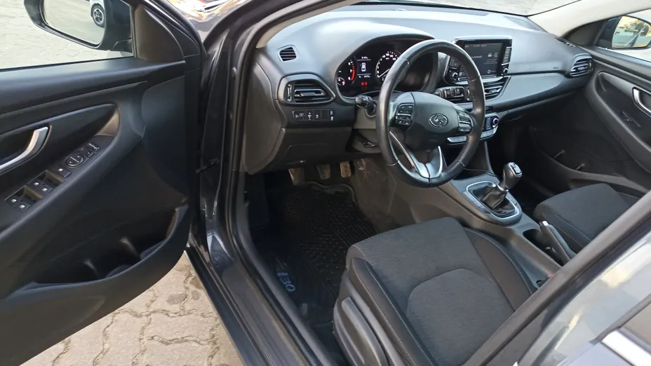 HYUNDAI i30 i30 1.0 T-GDI Smart