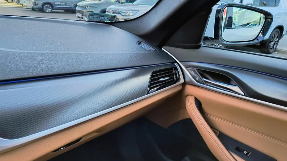 BMW Seria 5 520d xDrive sport-aut