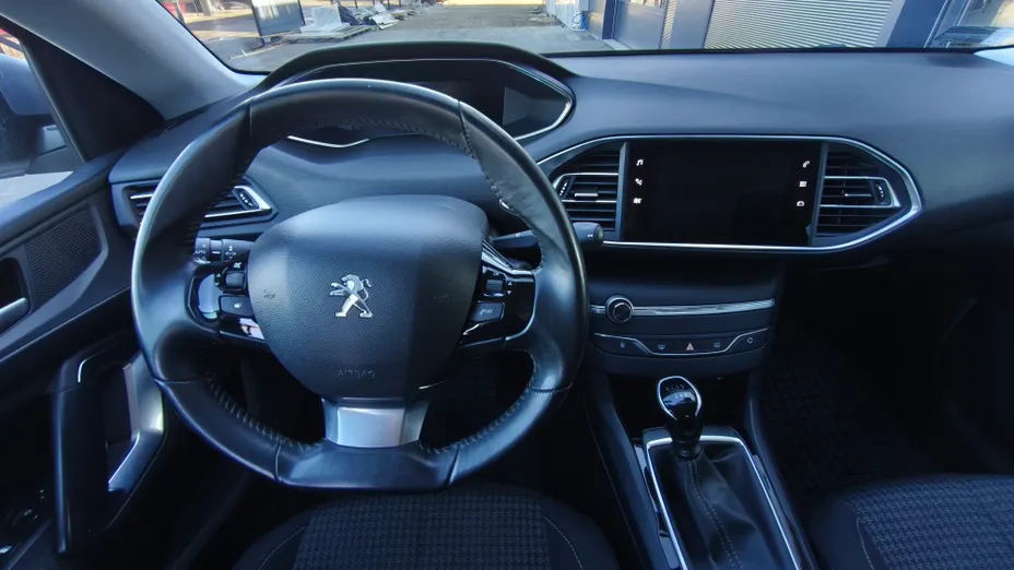 PEUGEOT 308 308 1.2 PureTech Allure Pack S&S