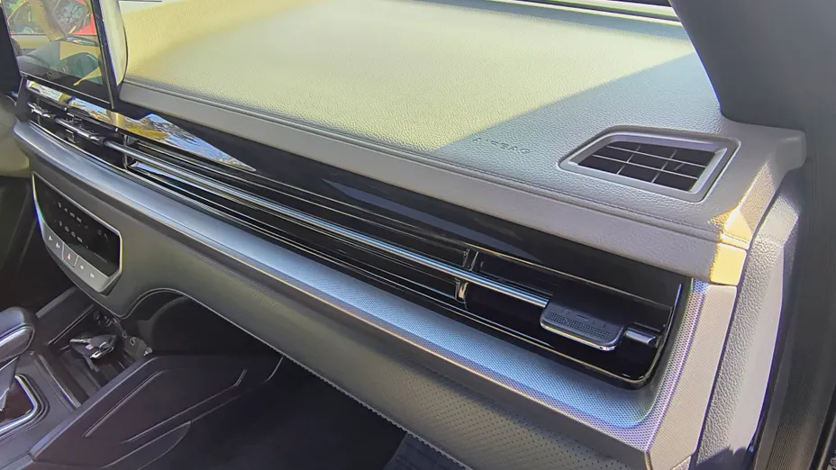 KGM / SSANGYONG Musso Musso Grand 2.2 e-XDi Wild 4WD aut