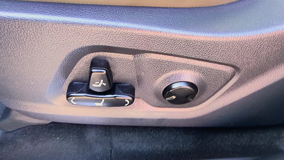 KGM / SSANGYONG Musso Musso Grand 2.2 e-XDi Wild 4WD aut