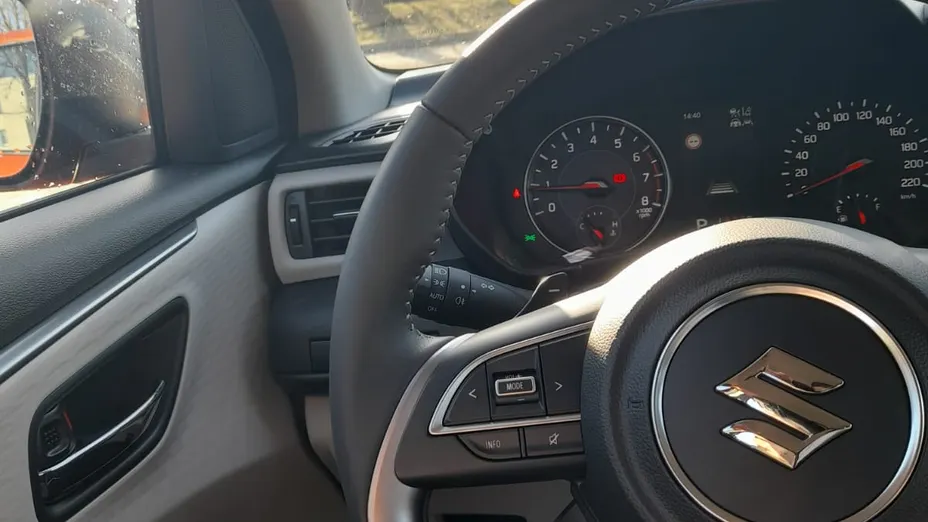 SUZUKI Swift Swift 1.2 Dualjet SHVS Elegance CVT