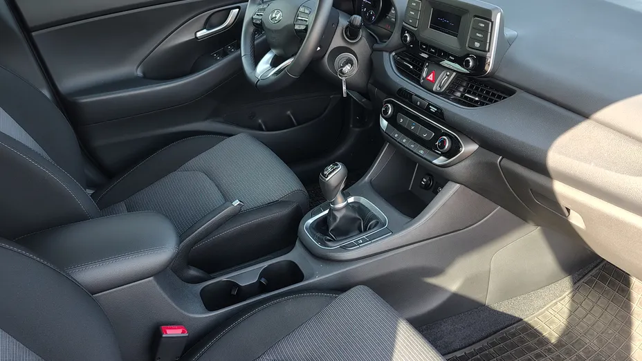 HYUNDAI i30 i30 1.0 T-GDI Modern