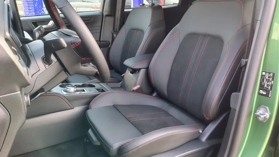 FORD Kuga Kuga 2.5 FHEV FWD ST-Line X eCVT Nowy