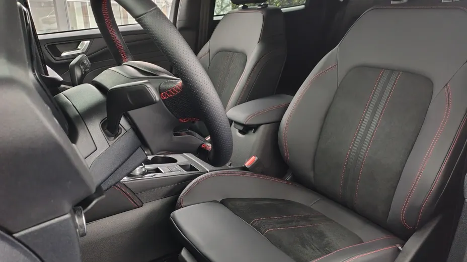 FORD Kuga Kuga 2.5 FHEV FWD ST-Line X eCVT Nowy