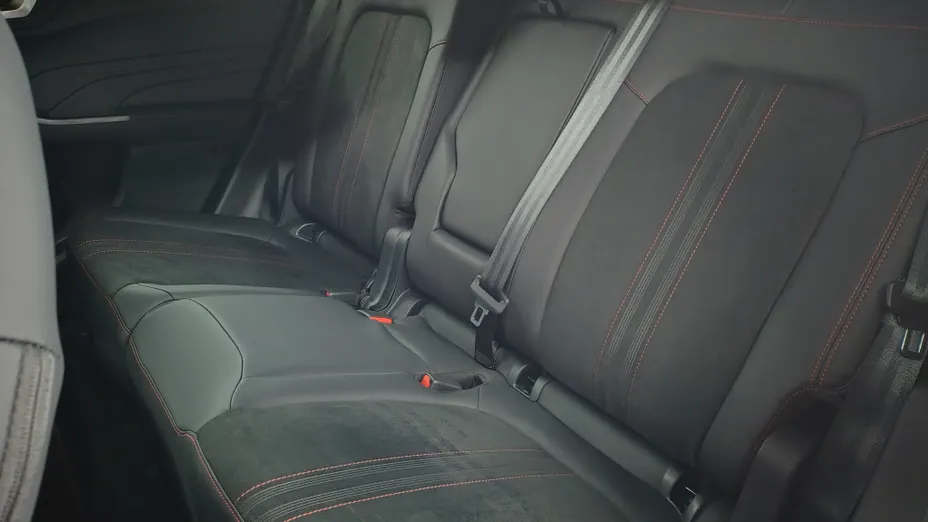 FORD Kuga Kuga 2.5 FHEV AWD ST-Line X eCVT Nowy