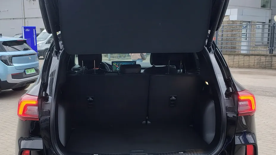 FORD Kuga Kuga 2.5 FHEV AWD ST-Line X eCVT Nowy