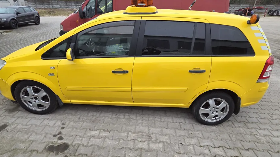 OPEL Zafira -