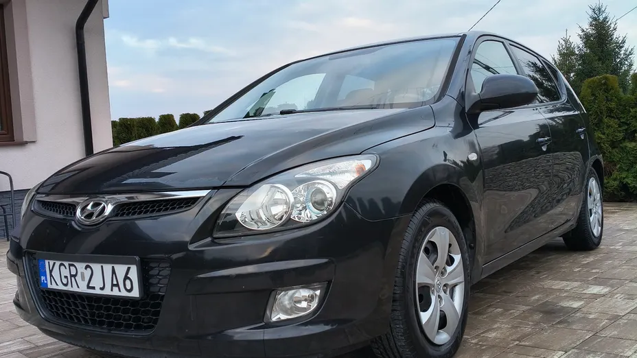 HYUNDAI i30 -