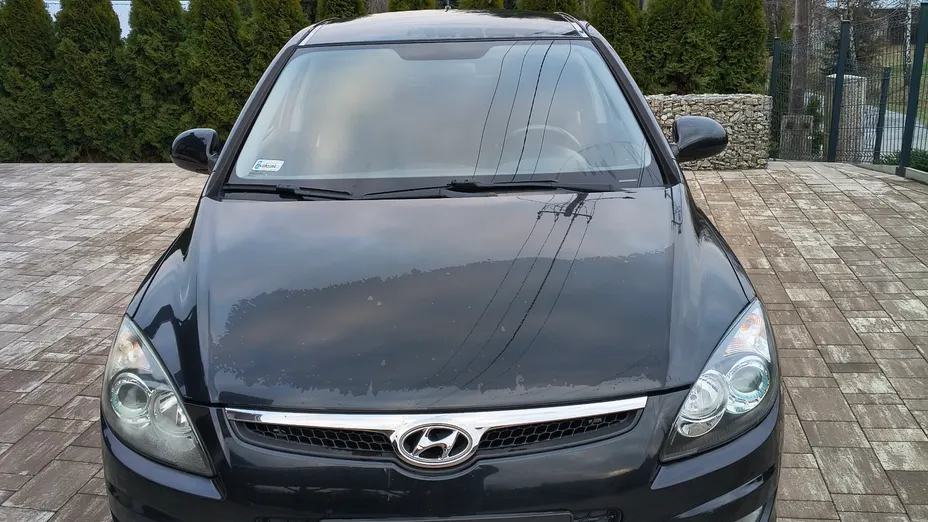 HYUNDAI i30 -