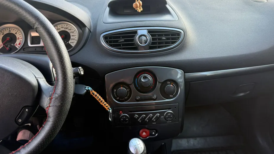 RENAULT Clio Clio 1.5 dCi Authentique