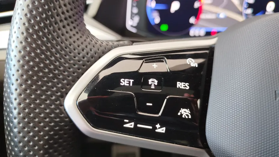 VOLKSWAGEN Arteon Arteon 2.0 TDI 4Motion R-Line DSG