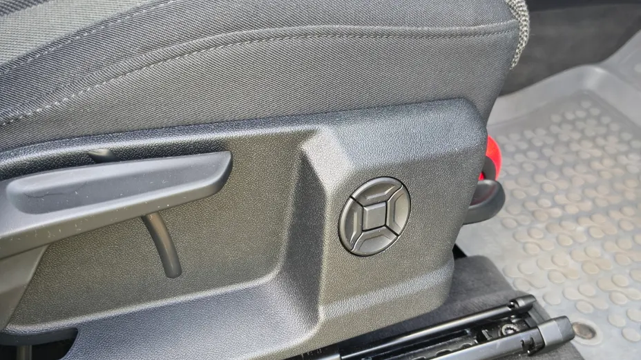 AUDI Q3 -
