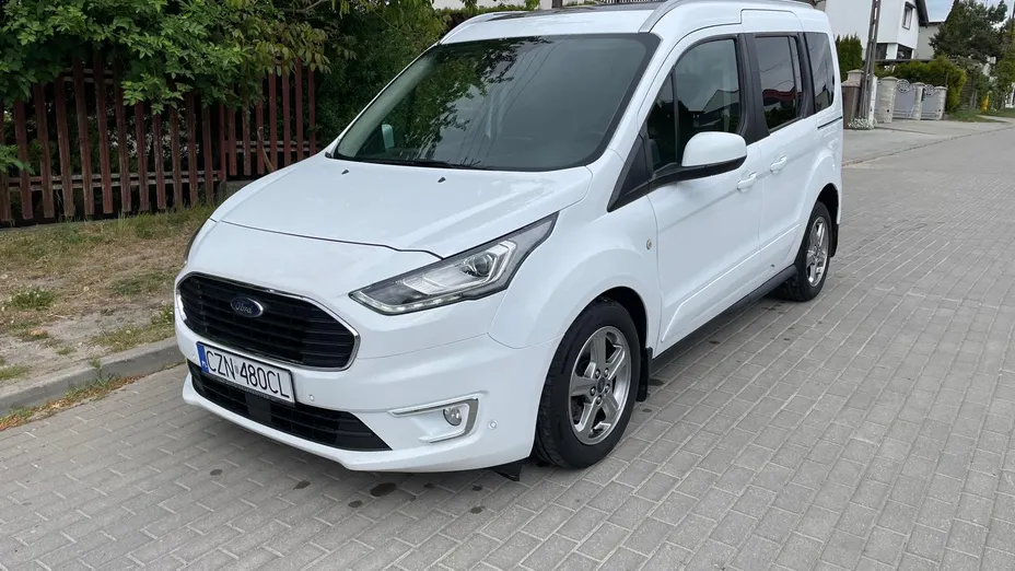 FORD Tourneo Connect Gr. Tourneo Connect 1.5 TDCi Titanium