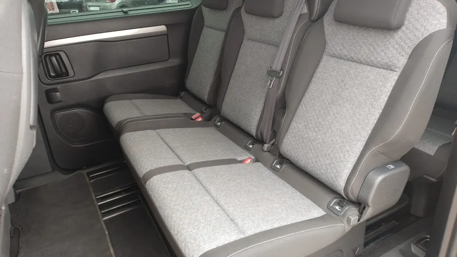 PEUGEOT Traveller Traveller 2.0 BlueHDi Long Business EAT8
