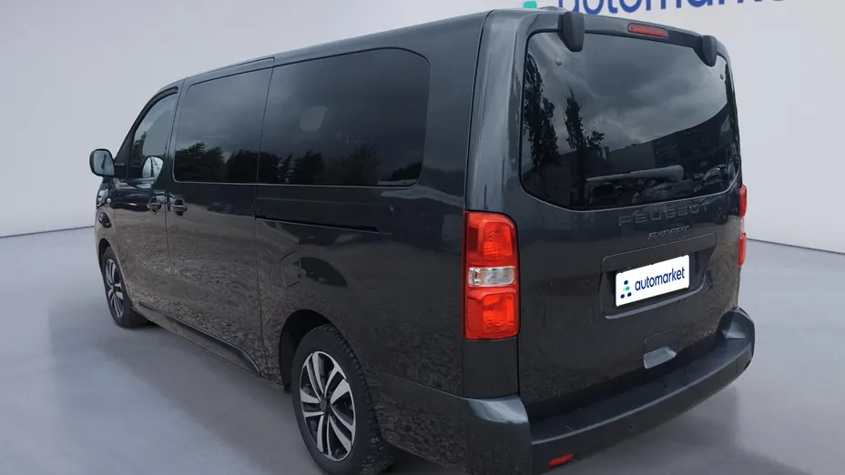 PEUGEOT Traveller Traveller 2.0 BlueHDi Long Business EAT8
