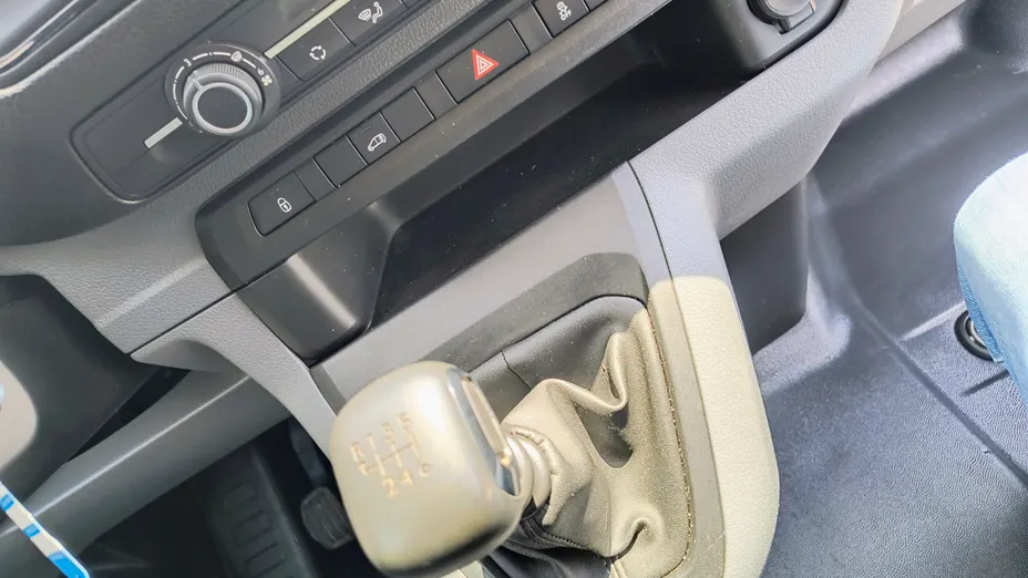 TOYOTA Proace Proace 2.0 D-4D Medium 3,1t Active