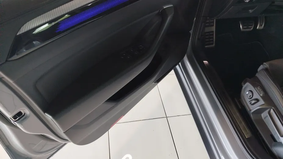 VOLKSWAGEN Arteon Arteon 2.0 TSI 4Motion R DSG