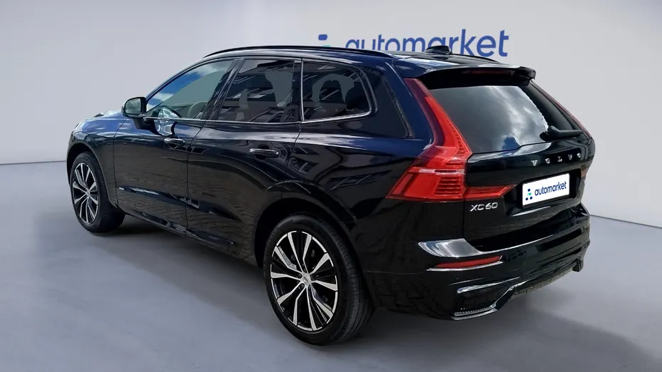VOLVO XC60 XC60 B4 D Plus Dark aut