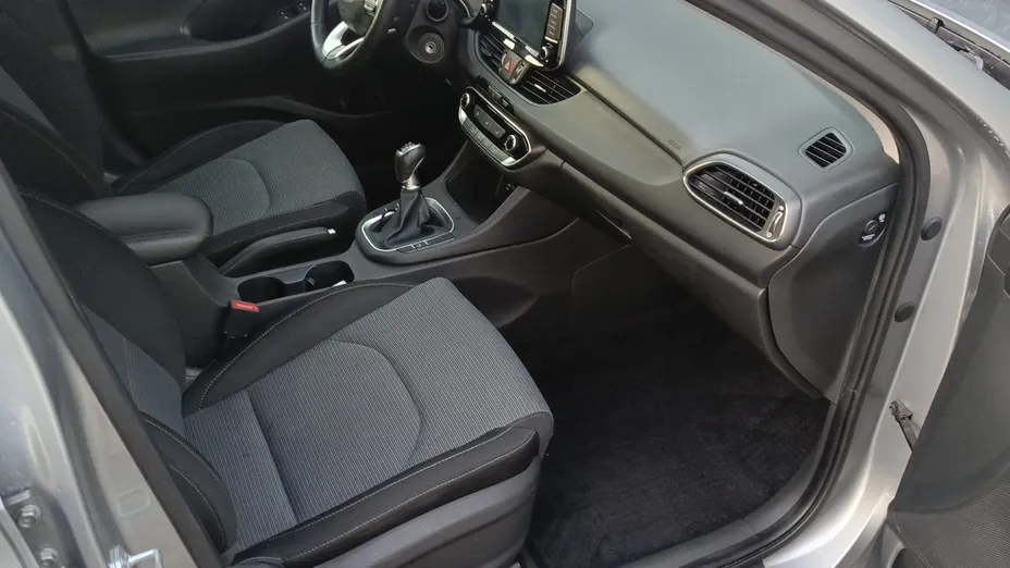 HYUNDAI i30 i30 1.0 T-GDI Modern