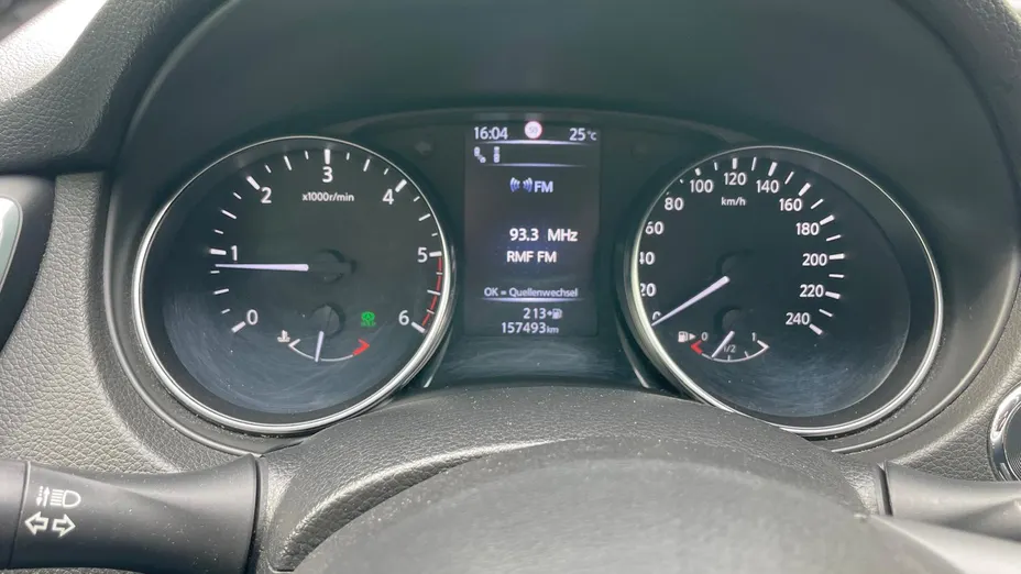 NISSAN Qashqai -