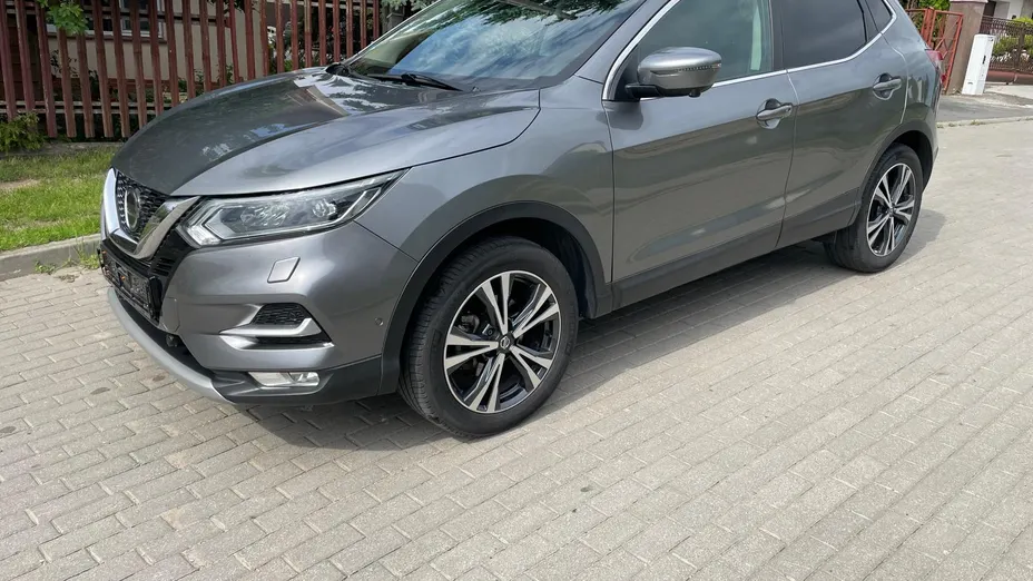 NISSAN Qashqai -