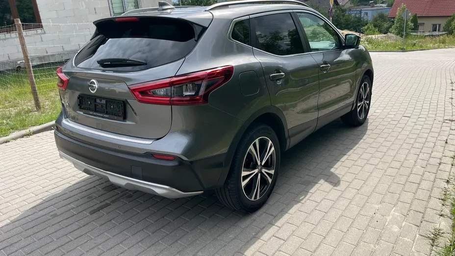 NISSAN Qashqai -