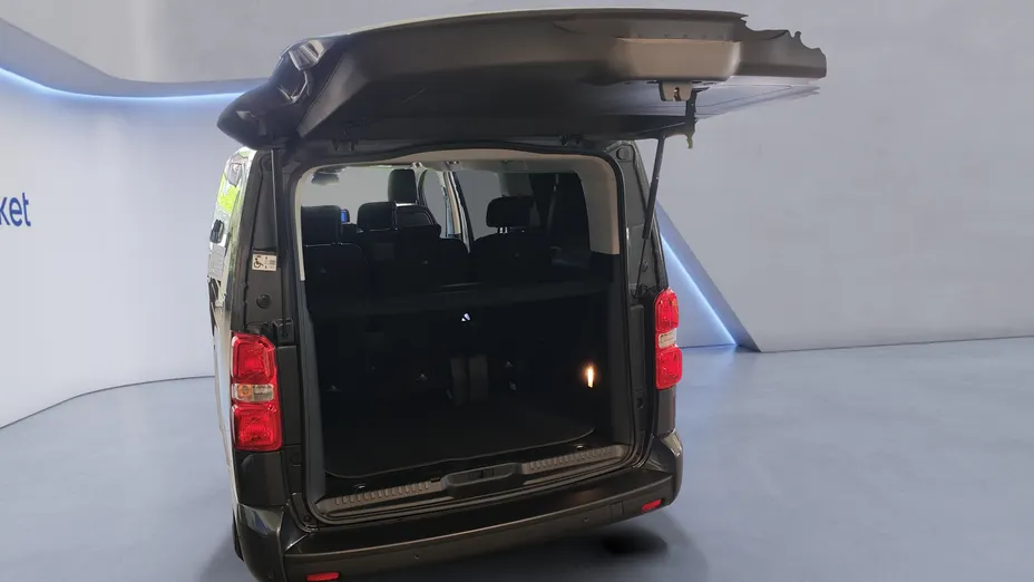 PEUGEOT Traveller Traveller 2.2 BlueHDi Long Business EAT8 Nowy