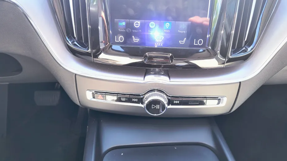 VOLVO XC60 XC60 B5 B AWD Momentum Pro aut