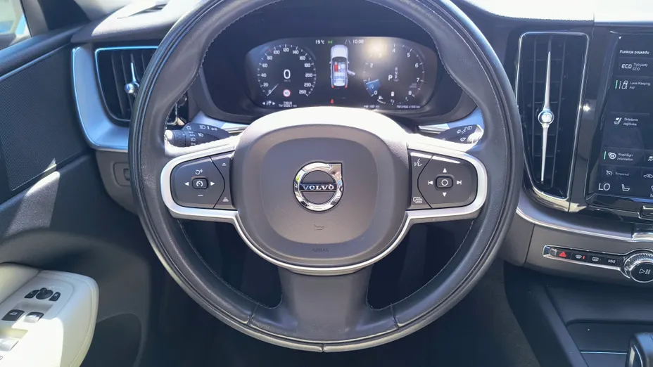 VOLVO XC60 XC60 B5 B AWD Momentum Pro aut