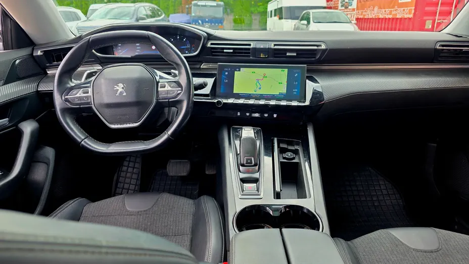 PEUGEOT 508 -