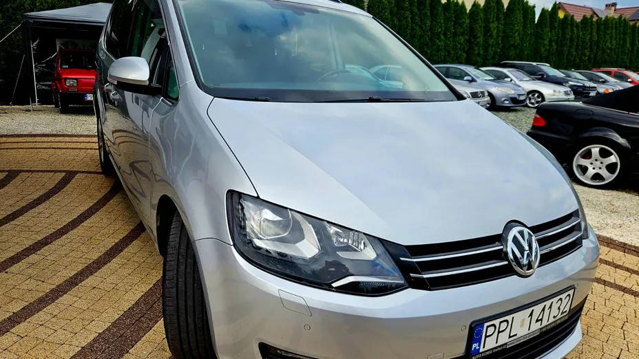 VOLKSWAGEN Sharan -