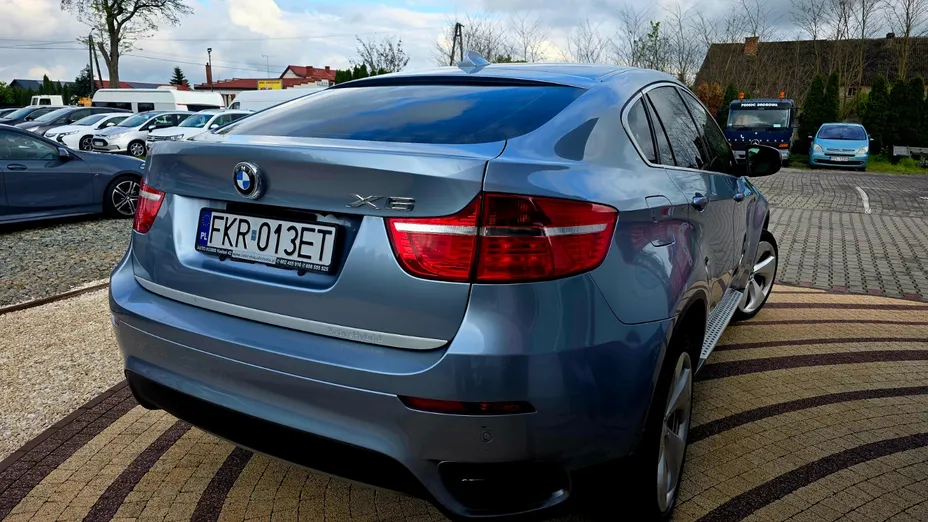 BMW X6 -