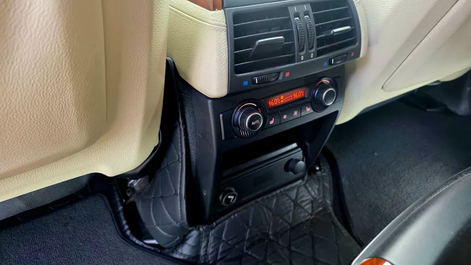 BMW X6 -