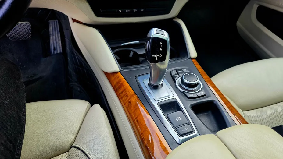 BMW X6 -