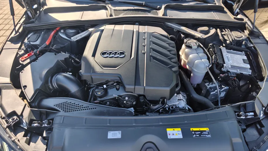 AUDI A4 A4 40 TFSI mHEV Advanced S tronic