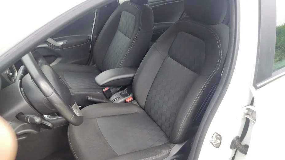 CITROEN C-Elysee C-Elysee 1.6 VTi Shine