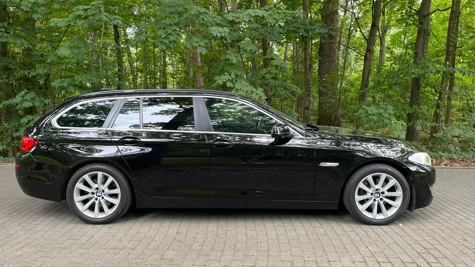 BMW Seria 5 525d aut