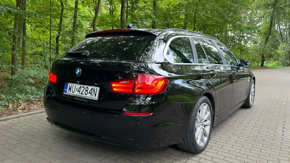 BMW Seria 5 525d aut