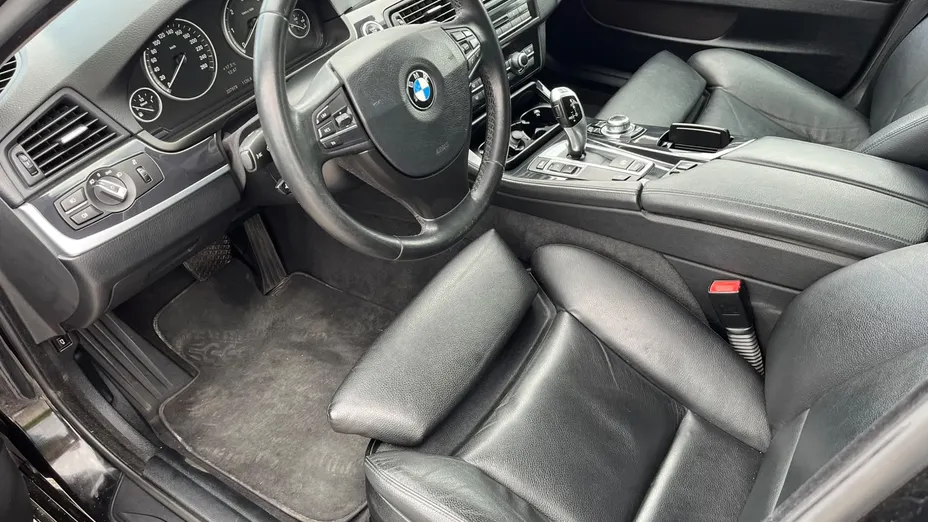 BMW Seria 5 525d aut